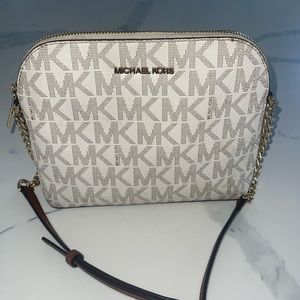 Michael Kors Crossbody Purse